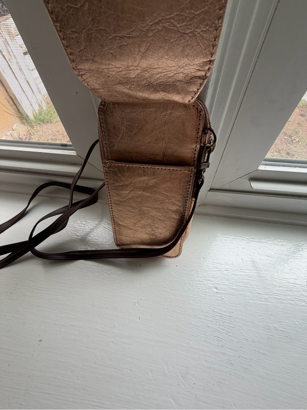 Metallic Rose Crossbody Phone Pouch with Front Pocket